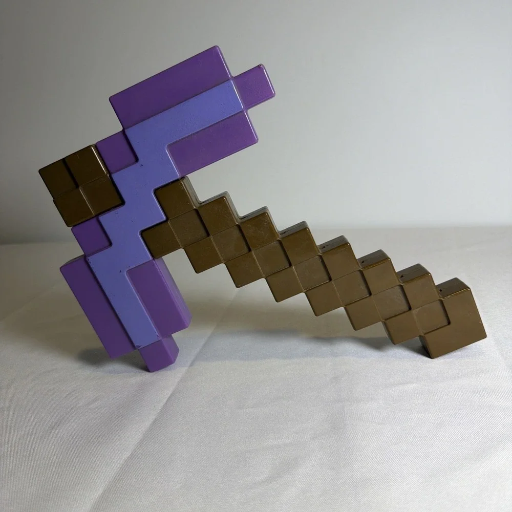 Minecraft Enchanted Pickaxe 14